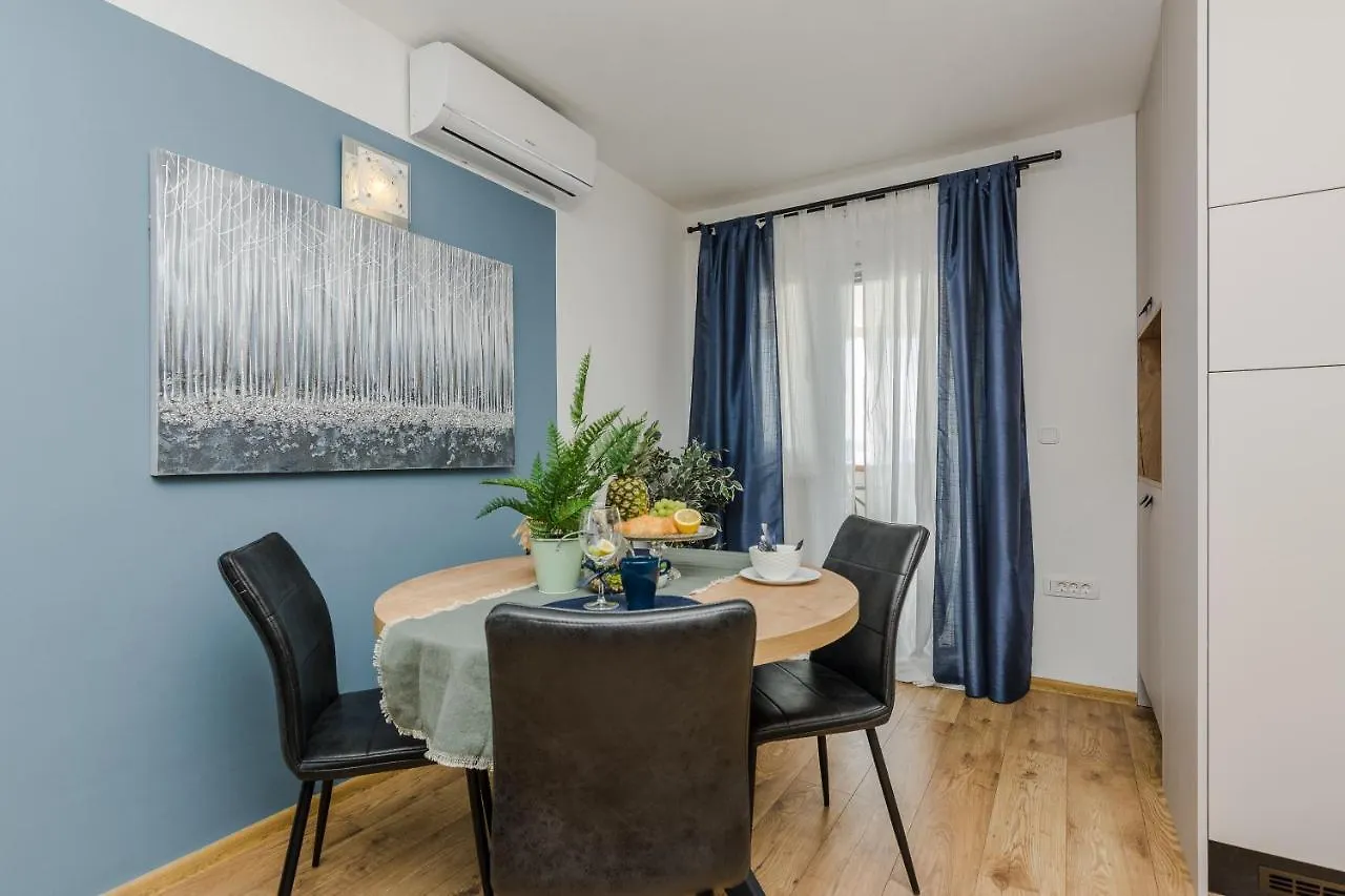 Luton Apartment Zadar Kozino Heating Pool & Jacuzzi 0*,  Croatia